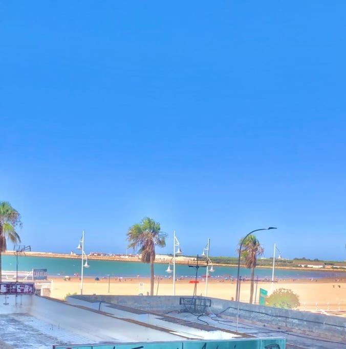 Primera Linea Playa Valdelagrana Vistas Al Mar El Puerto de Santa María Eksteriør bilde